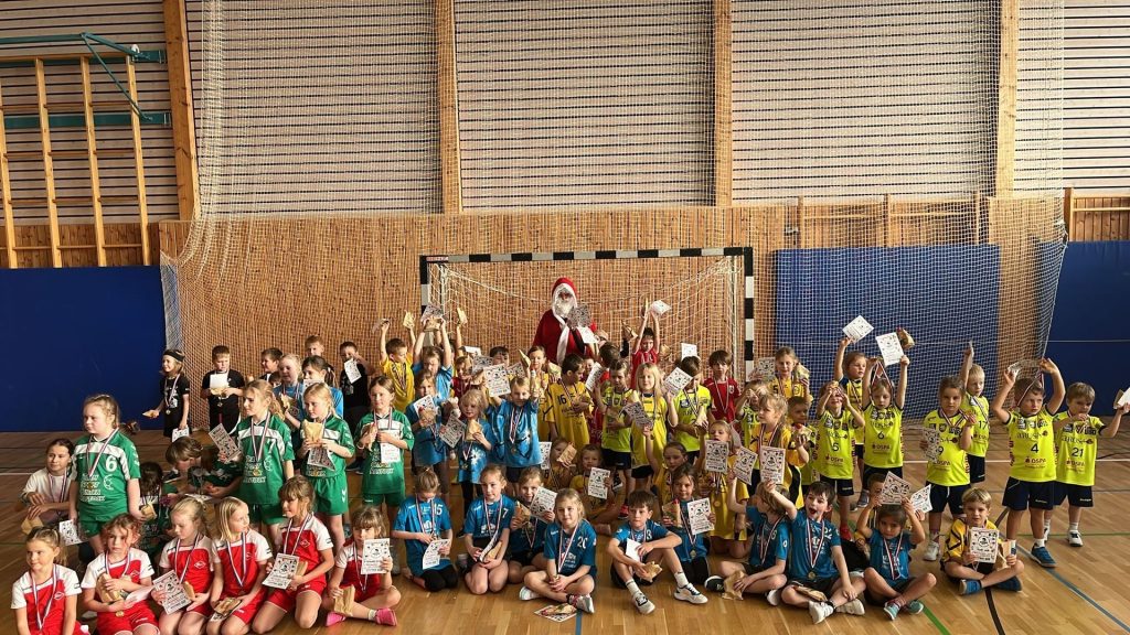 Weihnachtliches Minispielfest in Barth