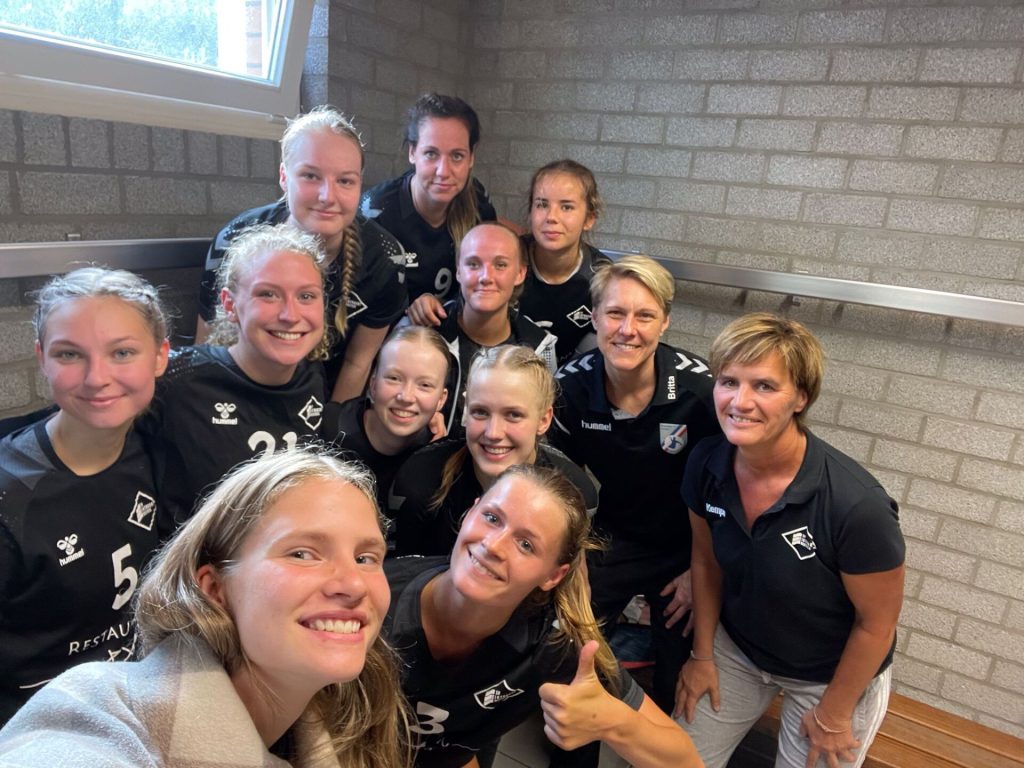 Ribnitzer HV : SV Eintracht Rostock 28:22 (15:10)