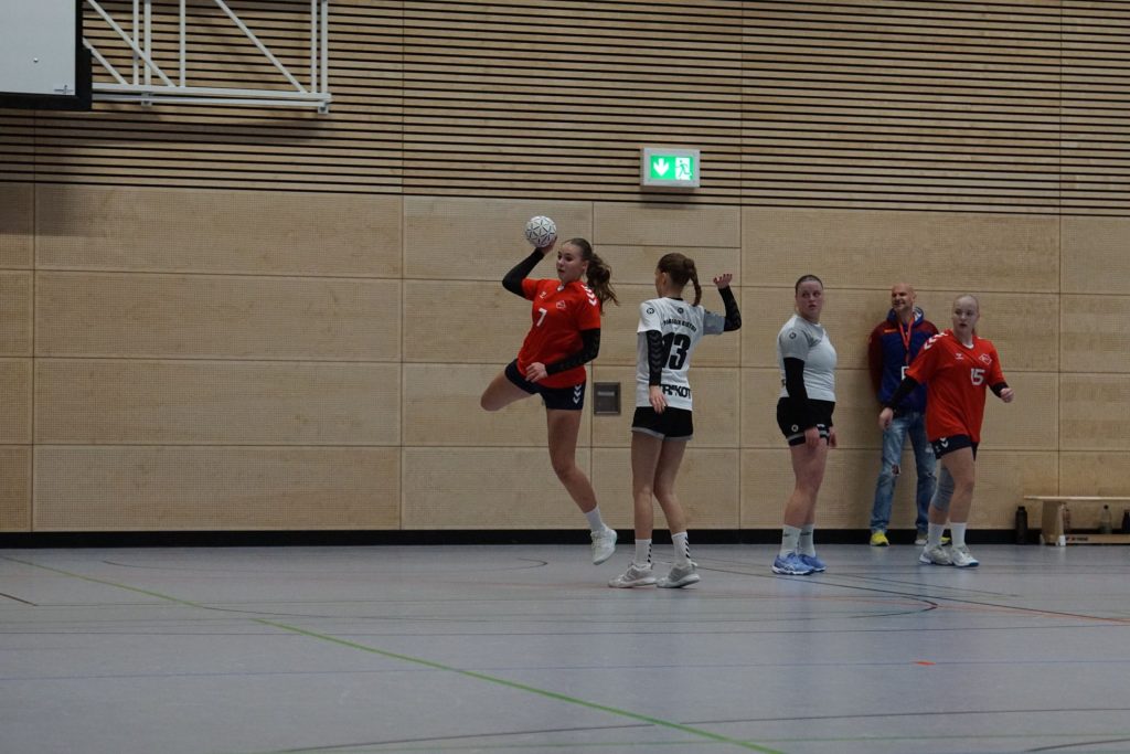Punkteteilung im spannenden Derby
