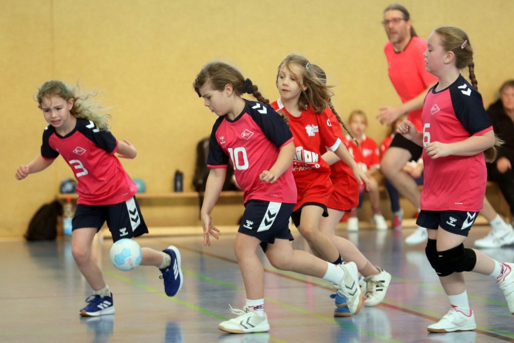 Schritt für Schritt nach vorn: F Jugend überzeugt auch im vierten Turnier