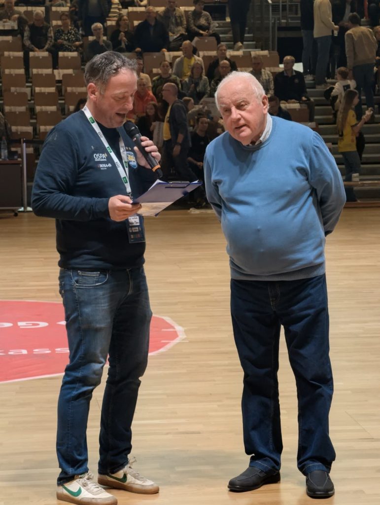 Ein Leben für den Handball: Ehre für Gerhard Schumacher!